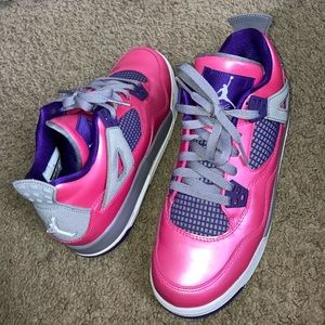 Air Jordan 4 Retro “Pink Foil” GRADESCHOOL